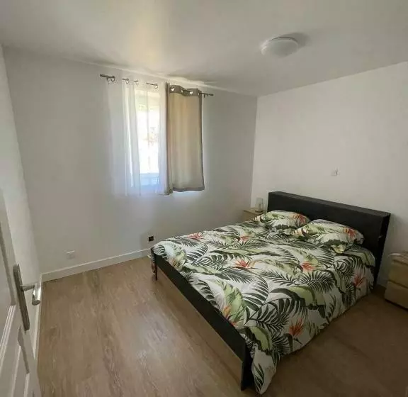 Maison 80m2 Entièrement Rénovée à 1,5km De La Plage Des Conches