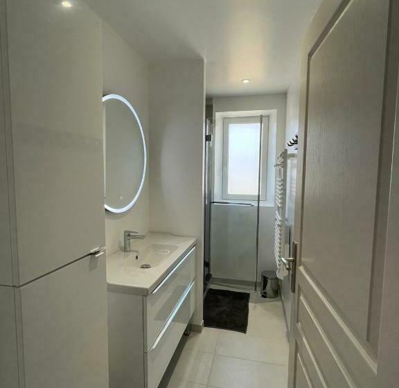 Maison 80m2 Entièrement Rénovée à 1,5km De La Plage Des Conches