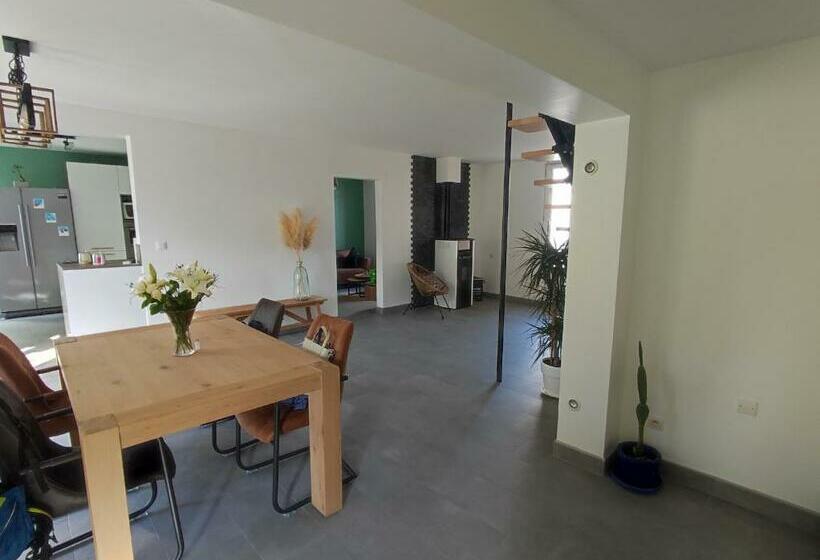 Nancy Maison Chaleureuse