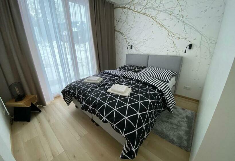 Apartmány Kubínska, Hillside