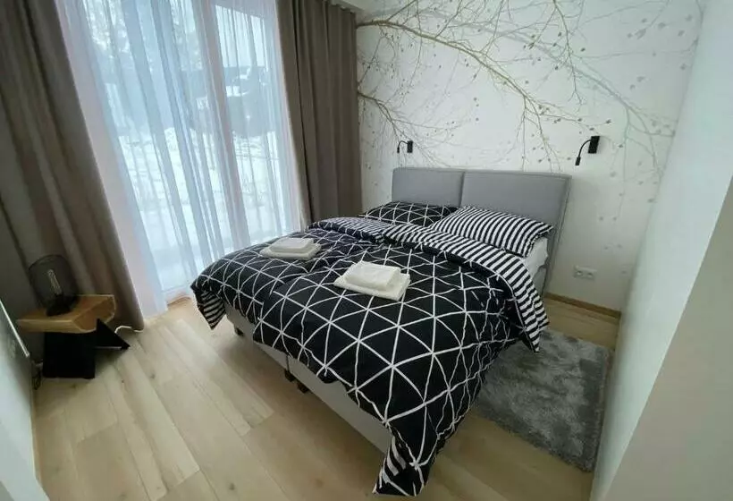 Apartmány Kubínska, Hillside