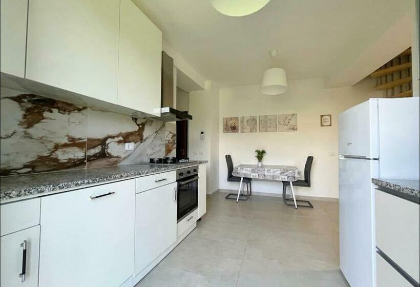 Appartamento Con Balcone Affascinante A Cadorago