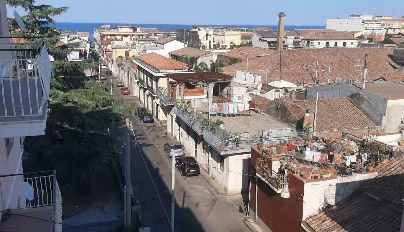 Panoramica Casa Leo Riposto Centro Con Parcheggio