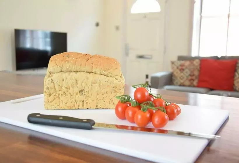 1 Tailors Cottage, Woodbridge