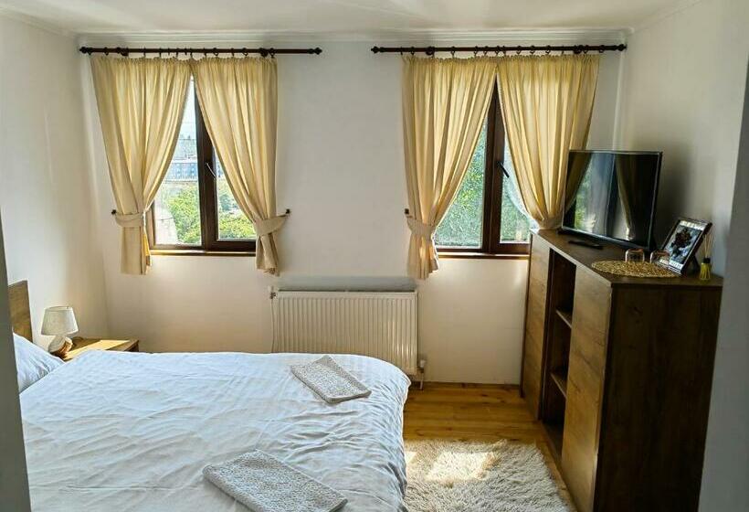 Rimovata Kashta Guest House