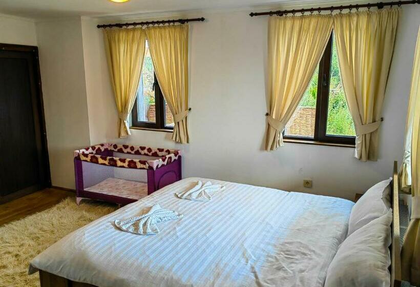 Rimovata Kashta Guest House