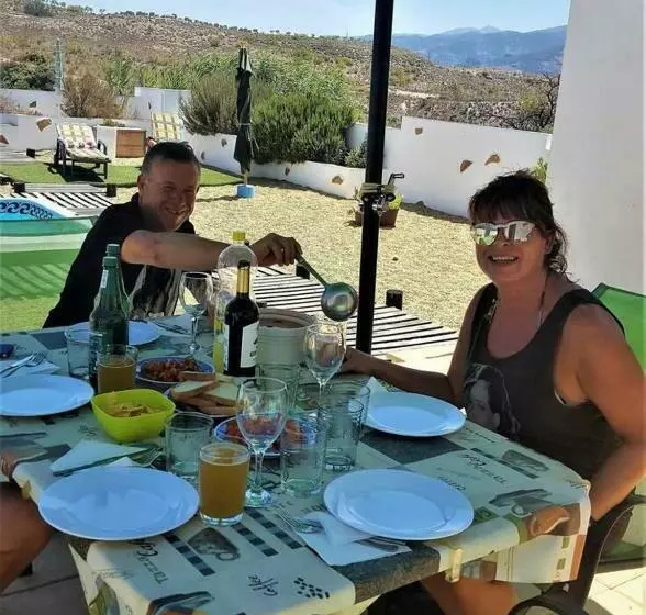 2 Bed Villa With Pool Garden & Parking Near Seron