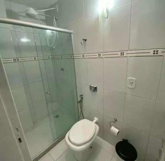 Lindo Apto Na Quadra Do Mar Na Praia Do Morro Com Ar Condicionado