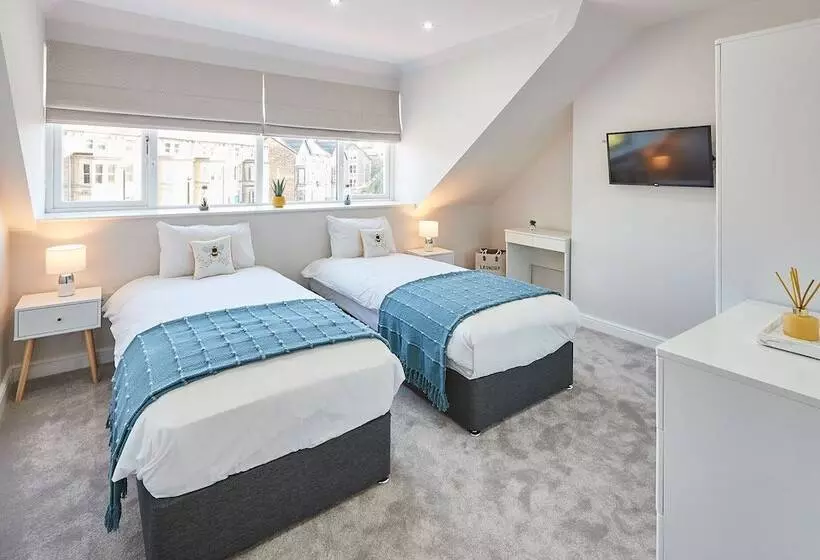 Host & Stay   The Loft @ The Regency