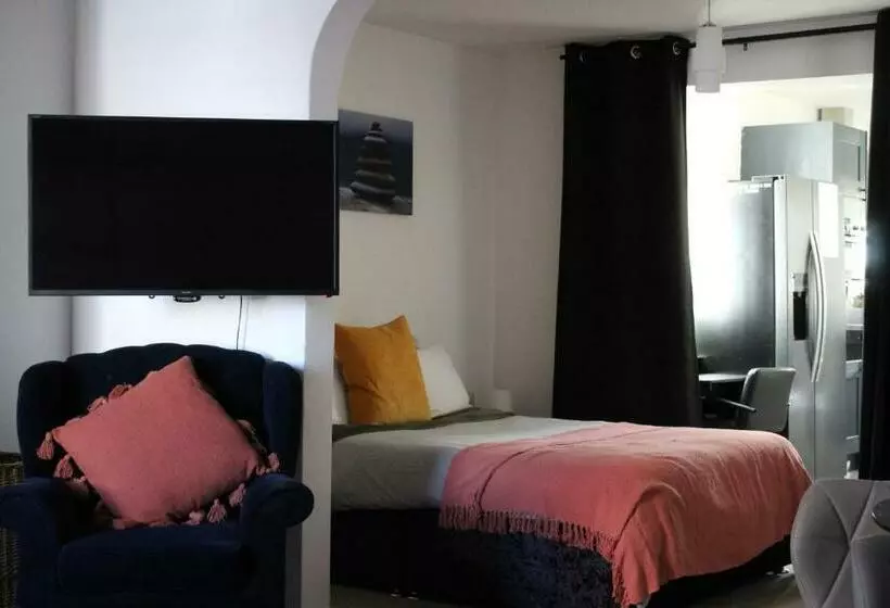 King St Cosy   Wood Stove & Ice Maker