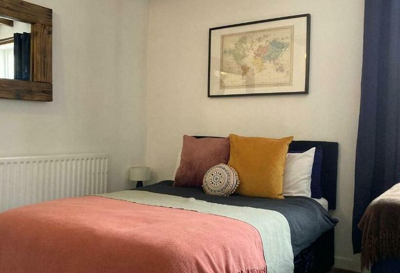 King St Cosy   Wood Stove & Ice Maker