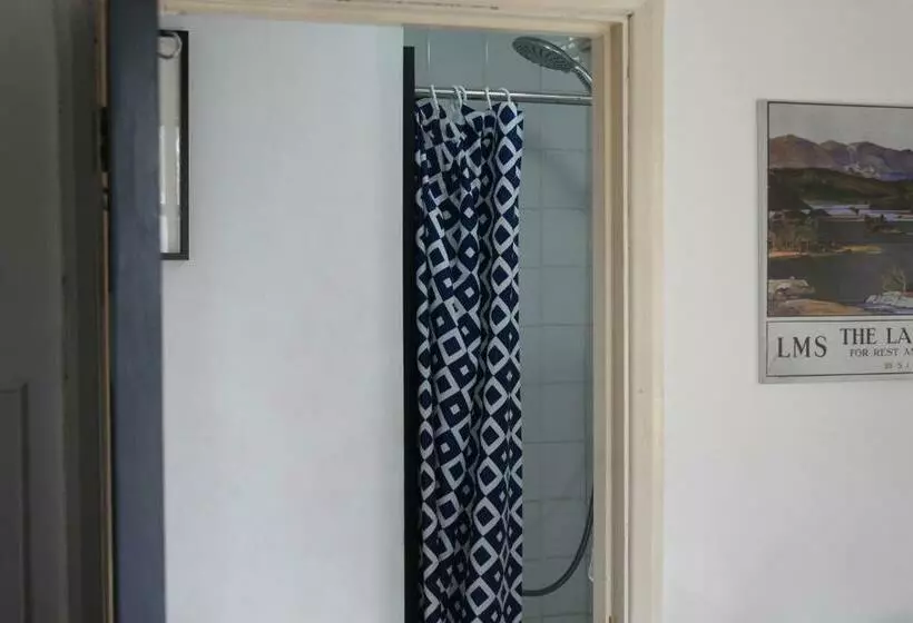 King St Cosy   Wood Stove & Ice Maker