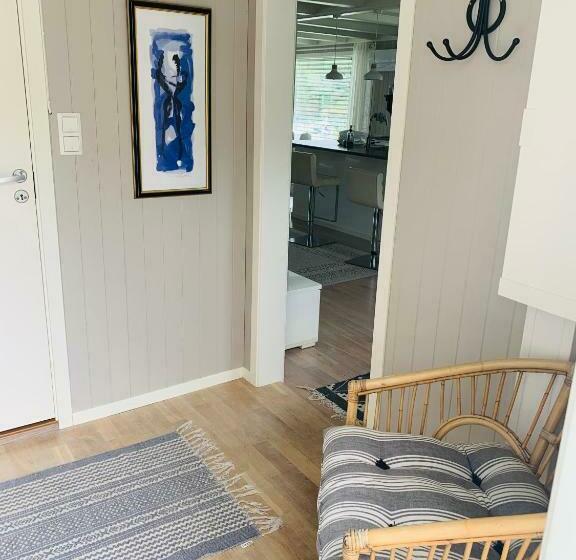 Renovated Sea Facing Cottage On The Eidanger Fjord