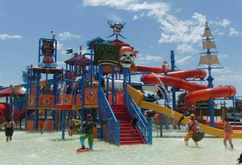 The Hideaway Nflx/arcade/soak Tub