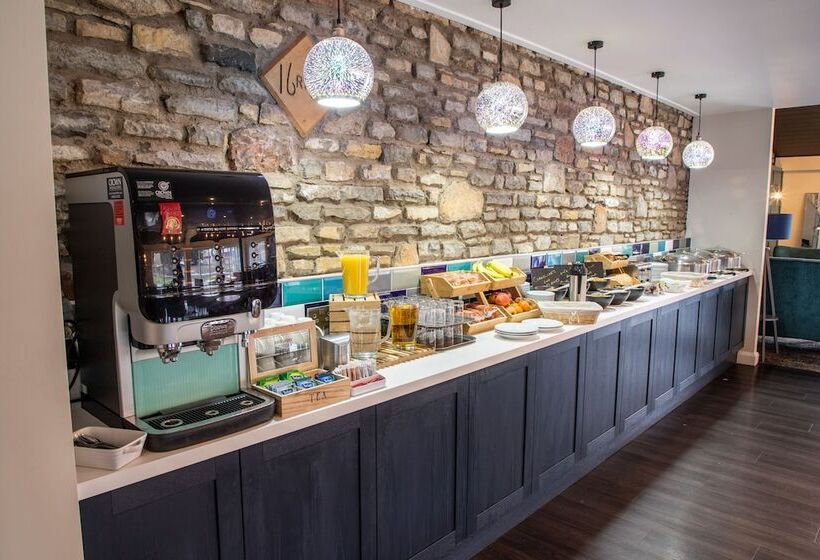 فندق Almondsbury Inn & Lounge