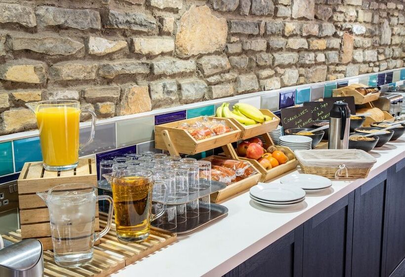 فندق Almondsbury Inn & Lounge