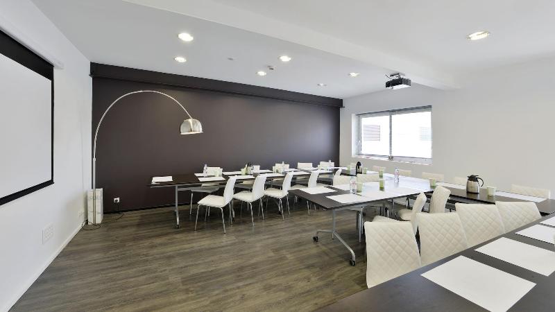 호텔 Logis Hôtel Arc En Ciel Et Spa Les Sables D Olonne