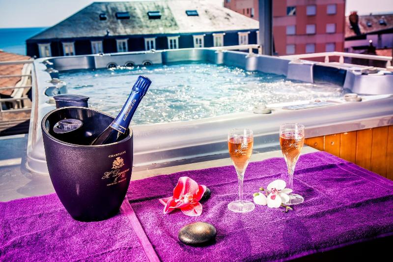 호텔 Logis Hôtel Arc En Ciel Et Spa Les Sables D Olonne