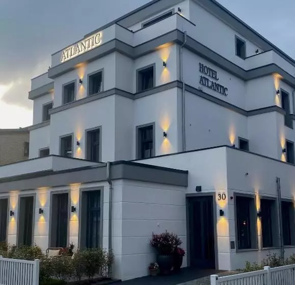 Отель Atlantic