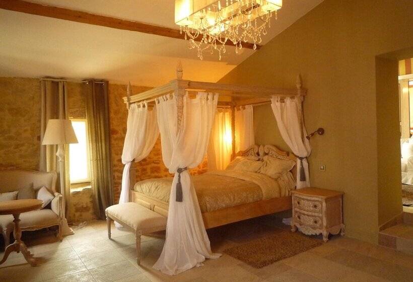 Отель Château De Lavail