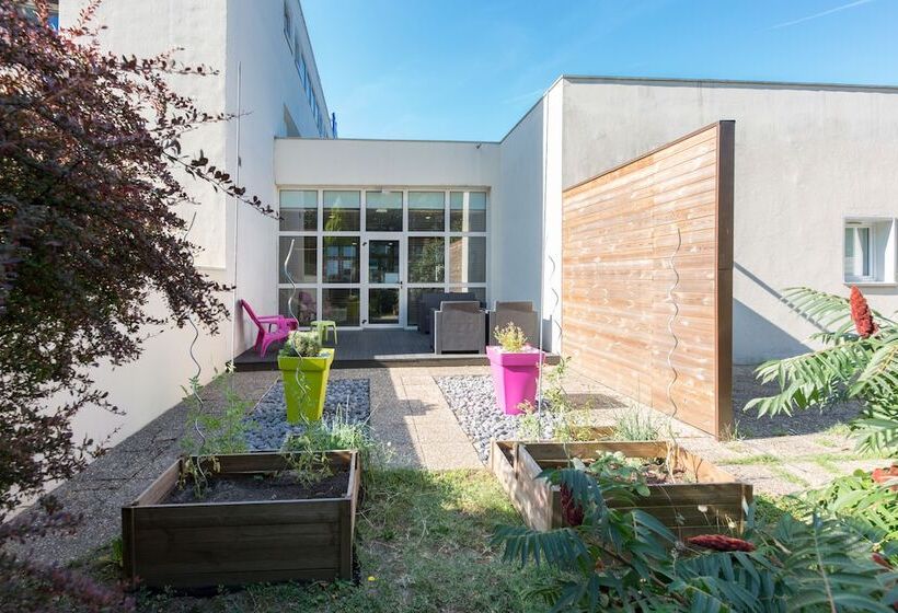 فندق Ibis Budget Aix Les Bains  Gresy