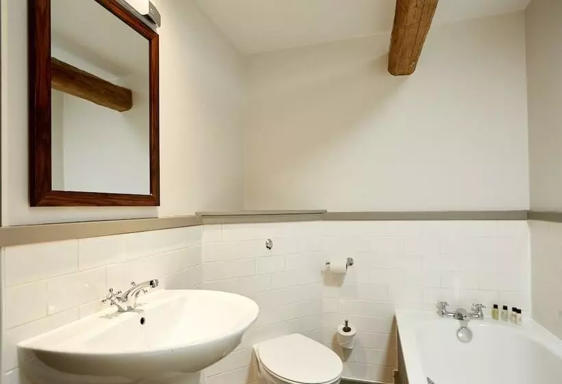 酒店 Kings Head By Chef & Brewer Collection