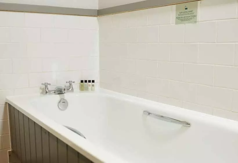 酒店 Kings Head By Chef & Brewer Collection