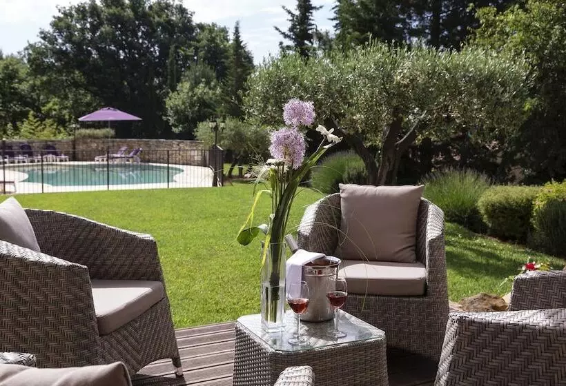 هتل Restaurant Le Clos De Pradines