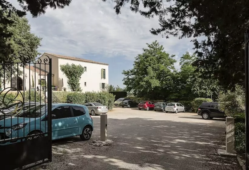 هتل Restaurant Le Clos De Pradines