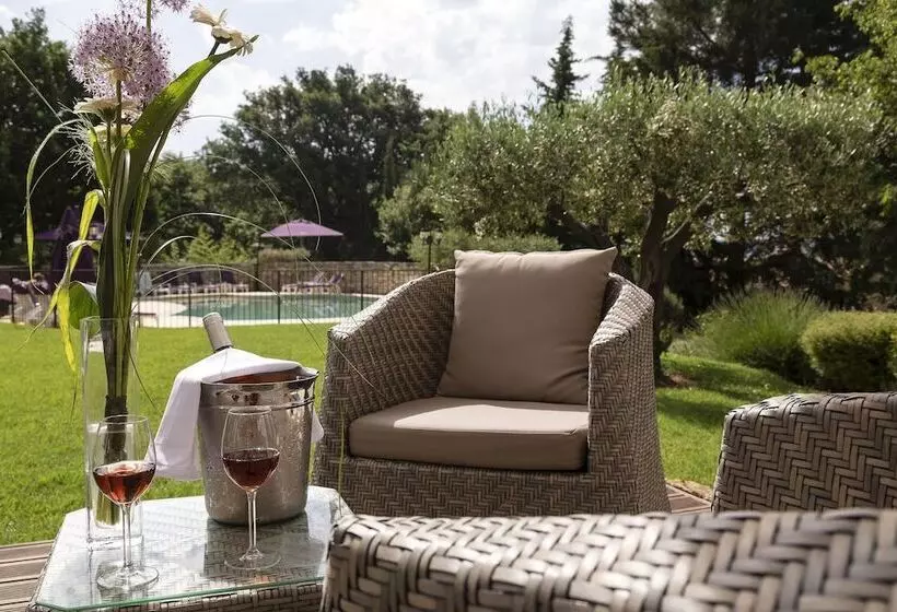 هتل Restaurant Le Clos De Pradines