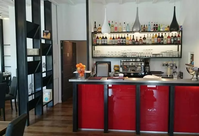 ホテル Le Clos Des Arts