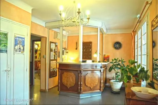 Hotelli L'ecusson