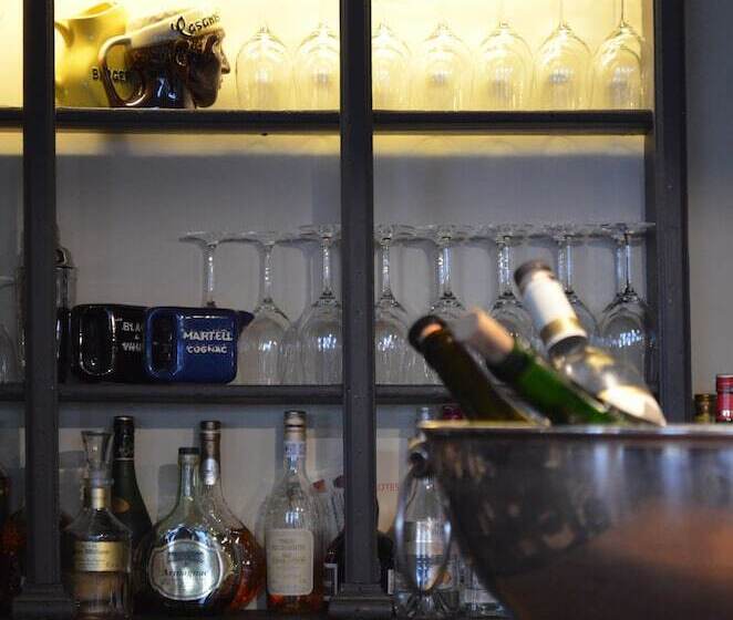 Отель Les Pilotes