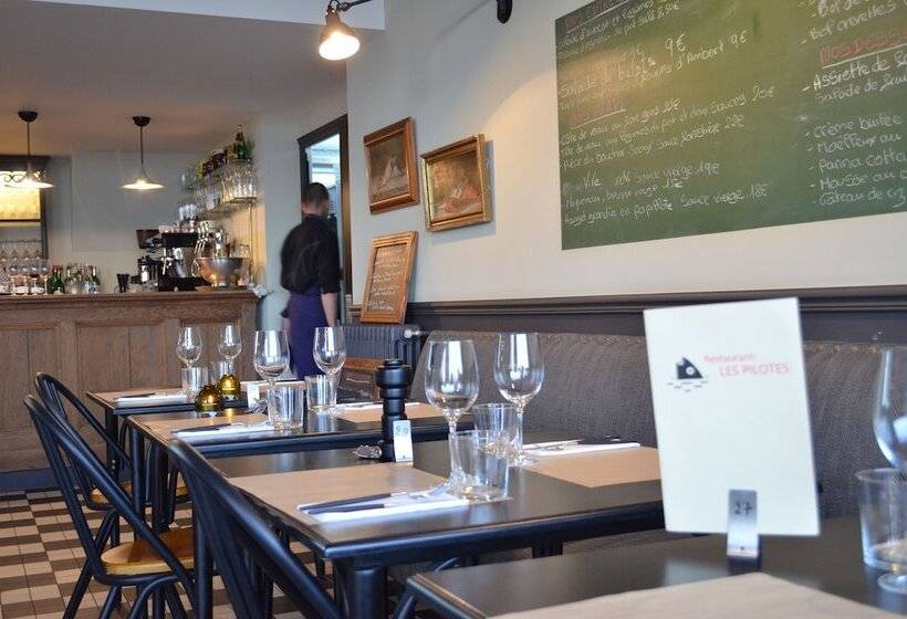 Отель Les Pilotes