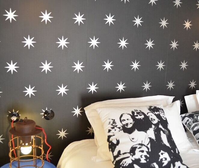 Отель Les Pilotes