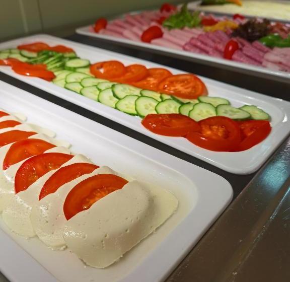 Отель Niebüller Hof