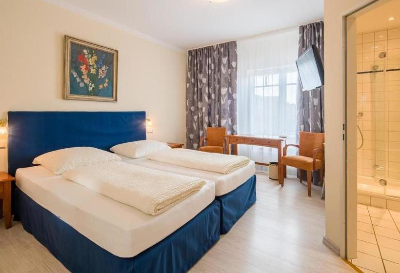 Отель Niebüller Hof