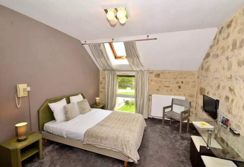 Отель Hôtel Restaurant La Ferme Du Mée Sur Seine