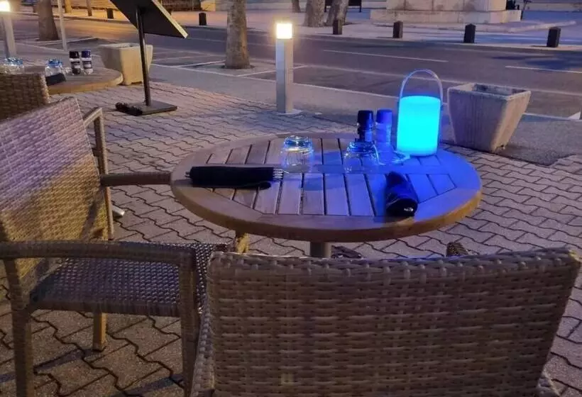 ホテル Restaurant Miramar L Orchidee