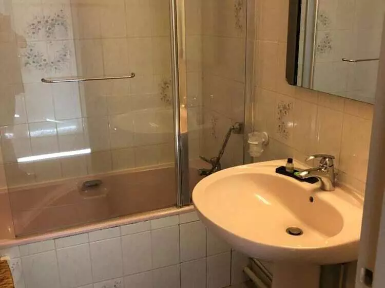 酒店 Restaurant Saintbenoit