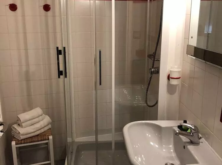 酒店 Restaurant Saintbenoit