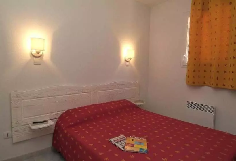 Отель Résidence Odalys Les Hauts De Salavas