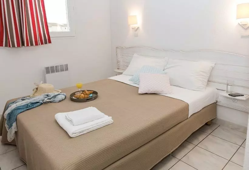 Отель Résidence Odalys Les Hauts De Salavas