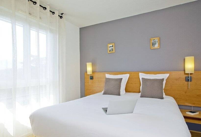 בית מלון כפרי Sejours & Affaires Annecy Le Pont Neuf