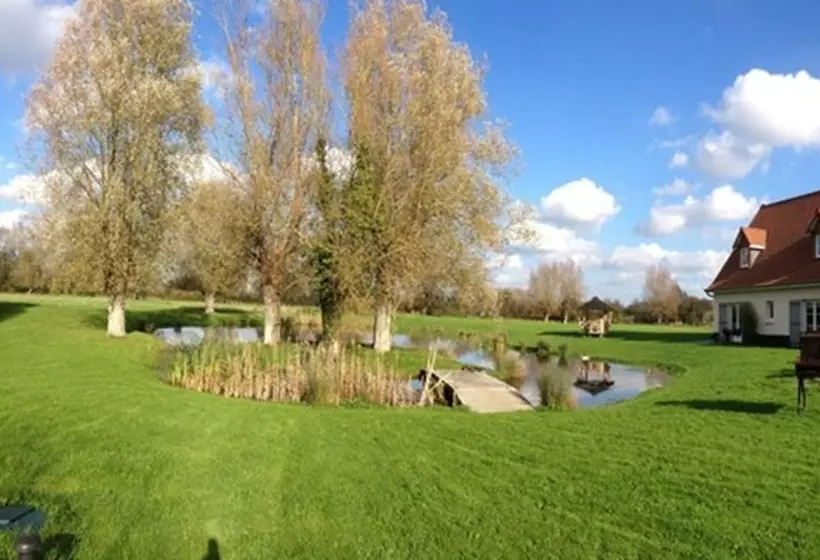 ホテル Spa Les Saules