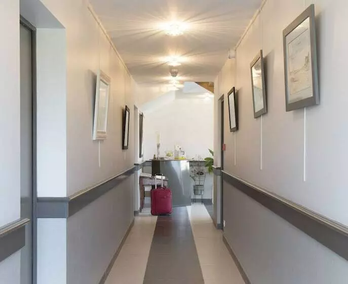 ホテル Spa Les Saules