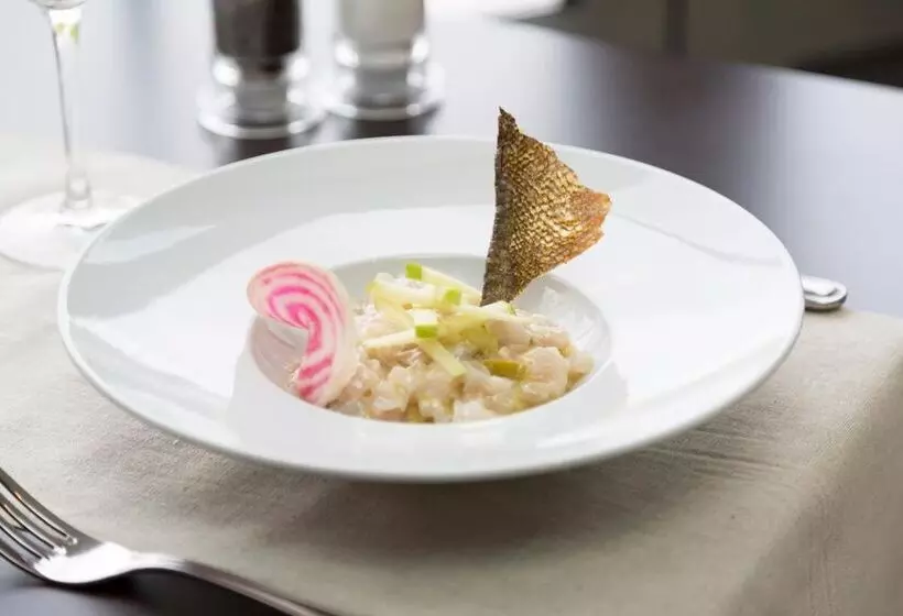 ホテル Spa Les Saules