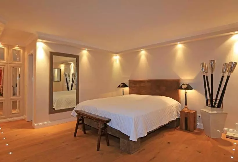 Отель Boutique Suites Im Walter S Hof