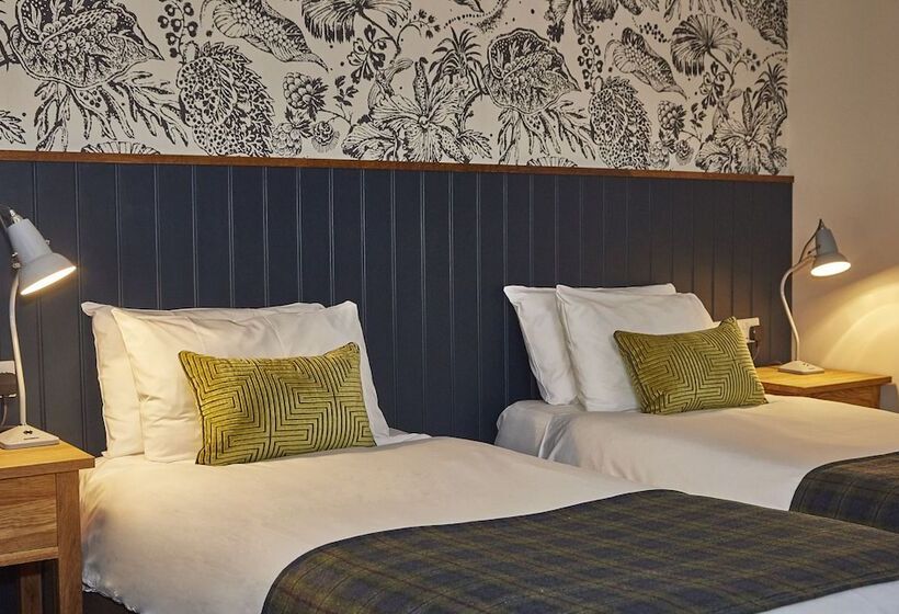 모텔 New Inn By Greene King Inns