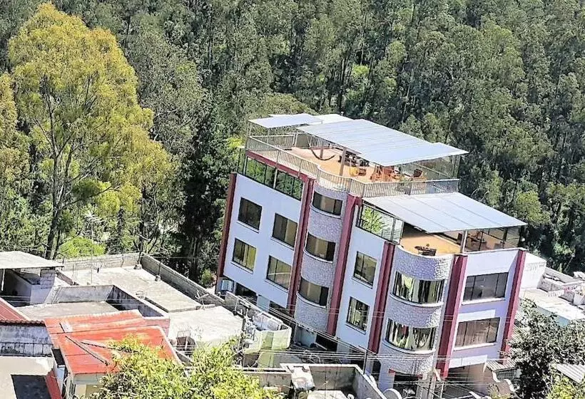 Majatalo Chez Elena Guesthouse